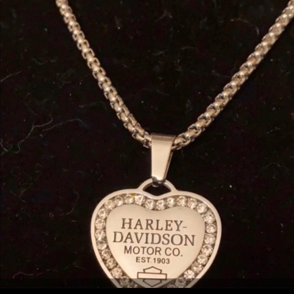 Heart HD Necklace - Picture 3 of 4